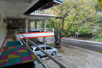C Star Travellers Inn RedPartner