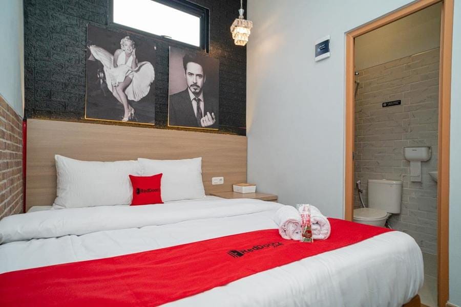 RedDoorz @ Golden Averis Cibuluh Bogor
