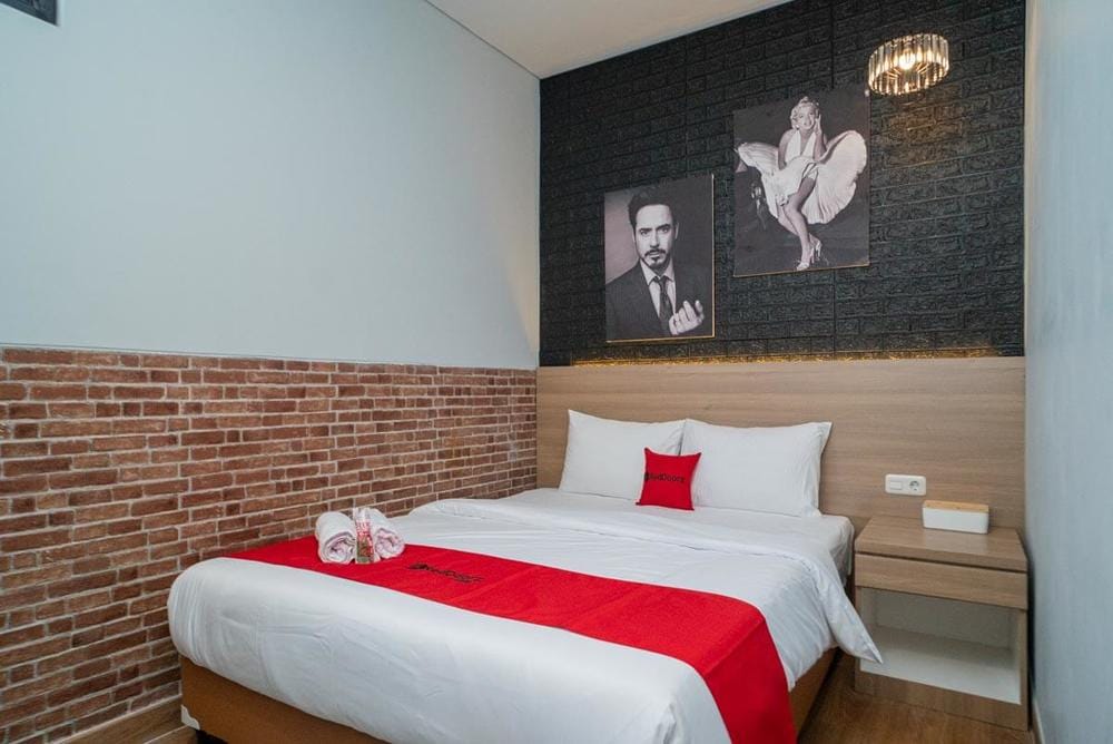 RedDoorz Premium