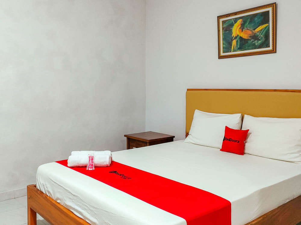 RedDoorz Room