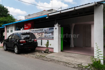 Asri Residence near Jalan Iskandar Muda Medan Mitra RedDoorz