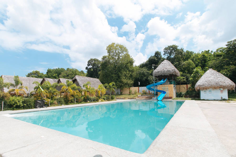 RedDoorz @ Afamosa Villas Resort Ilocos Sur