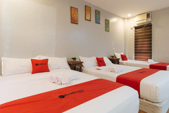 RedDoorz @ Afamosa Villas Resort Ilocos Sur