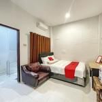 RedDoorz Syariah near Siloam Hospital Mataram