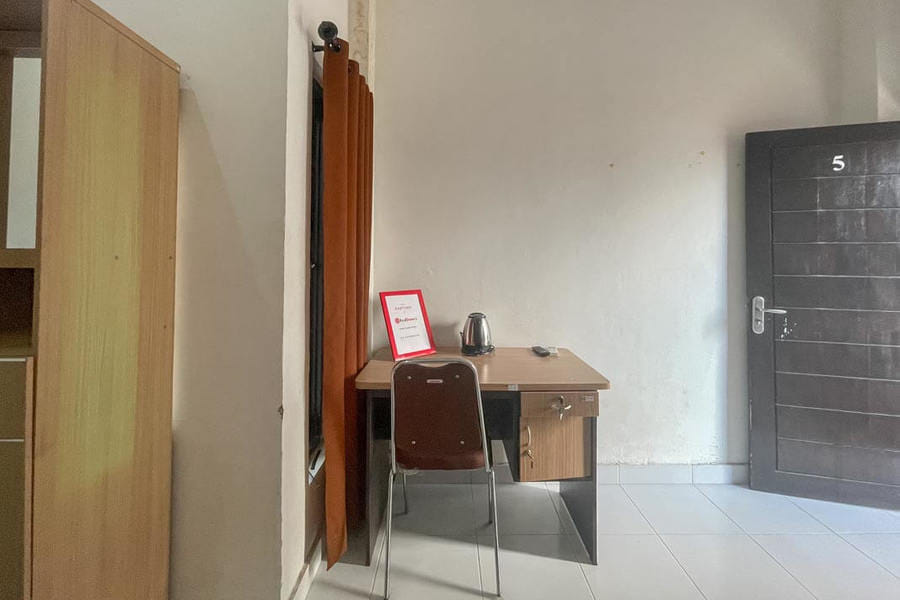 RedDoorz Syariah near Siloam Hospital Mataram