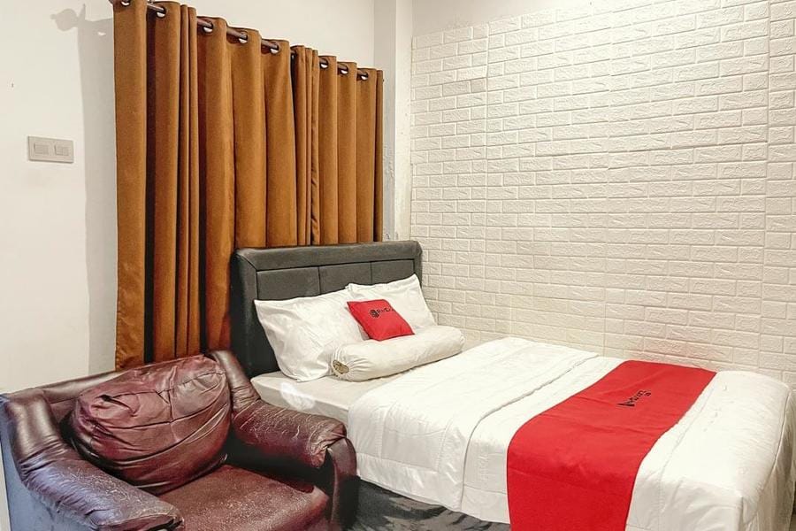 RedDoorz Syariah near Siloam Hospital Mataram