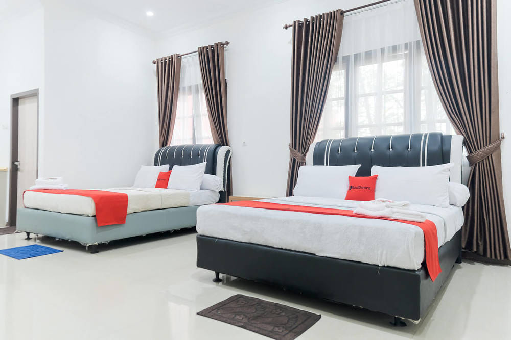 RedDoorz Family Room