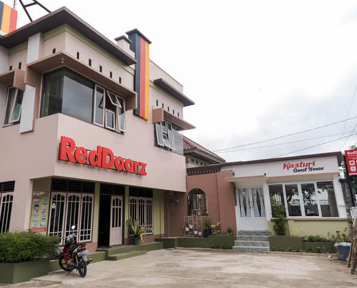 RedDoorz Syariah @ Hall Kasturi Jambi