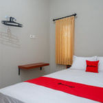 RedDoorz near Kampus UMP Purwokerto 2