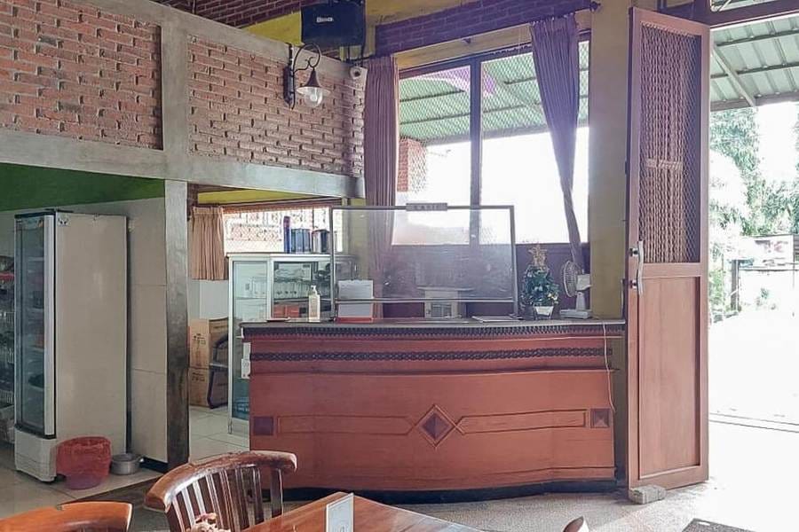 Hotel Shinta 1 near Stasiun Kertosono