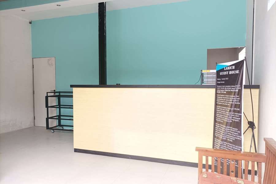 RedDoorz near Stasiun Batang