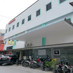RedDoorz near Nagoya Citywalk Batam 4