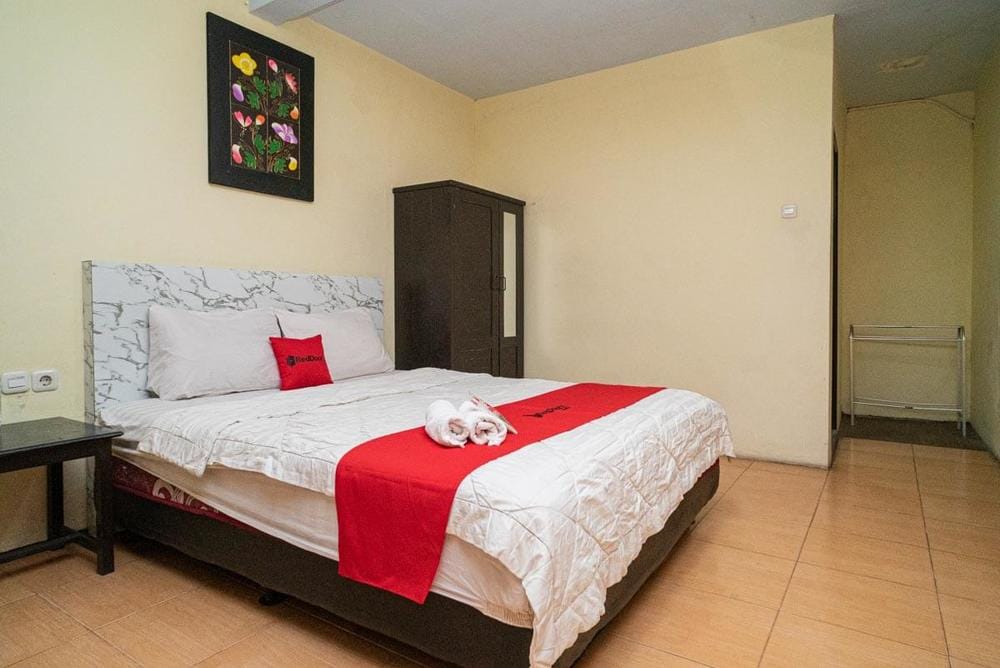 RedDoorz Premium