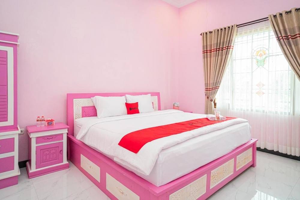 RedDoorz Premium
