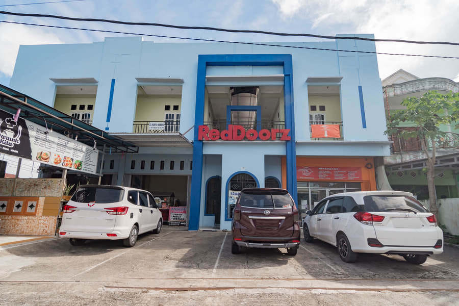 RedDoorz Syariah near Terminal Batu Ampar 2 Balikpapan