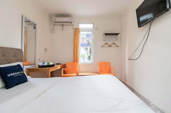 Urbanview Hotel Minongga Pondok Labu