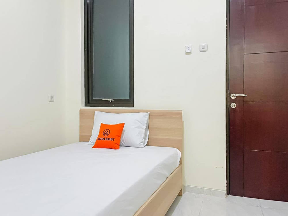 SALE Room