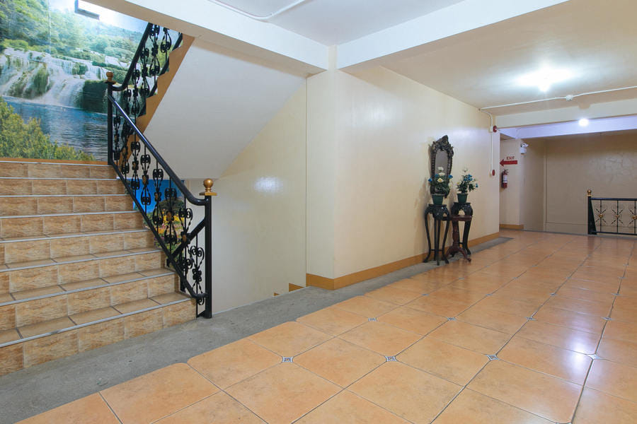 RedDoorz @ Golden Park Inn La Union