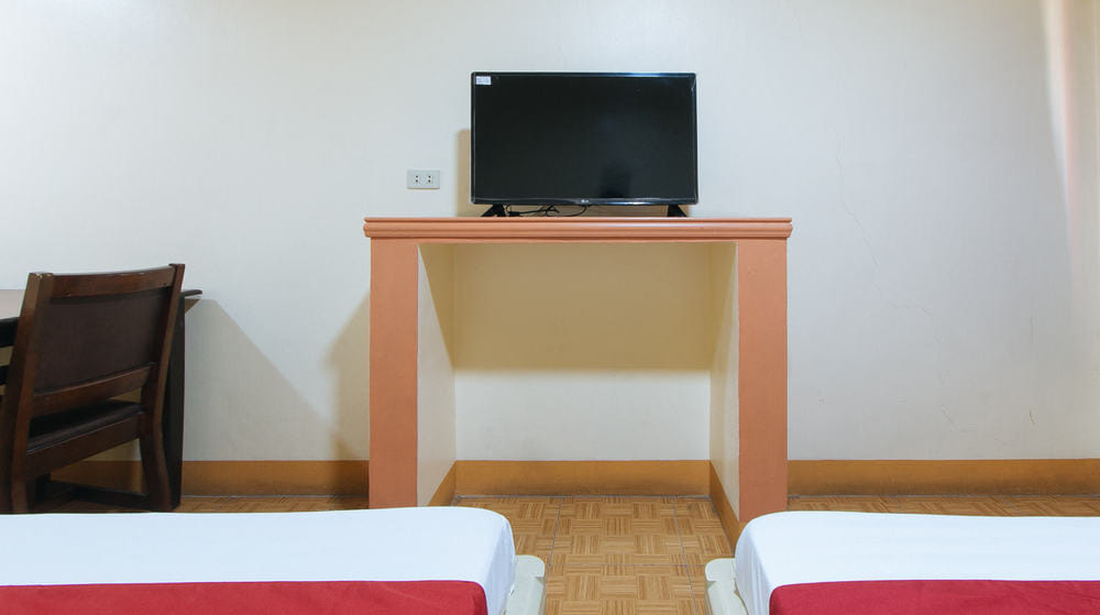 RedDoorz Deluxe Room