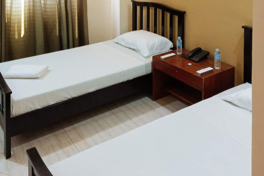 RedDoorz Plus @ Conclave Hotel Davao City