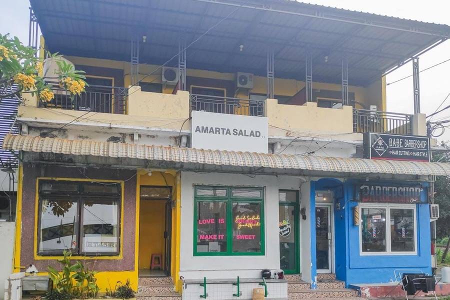 De Luck Homestay near Alun Alun Sidoarjo