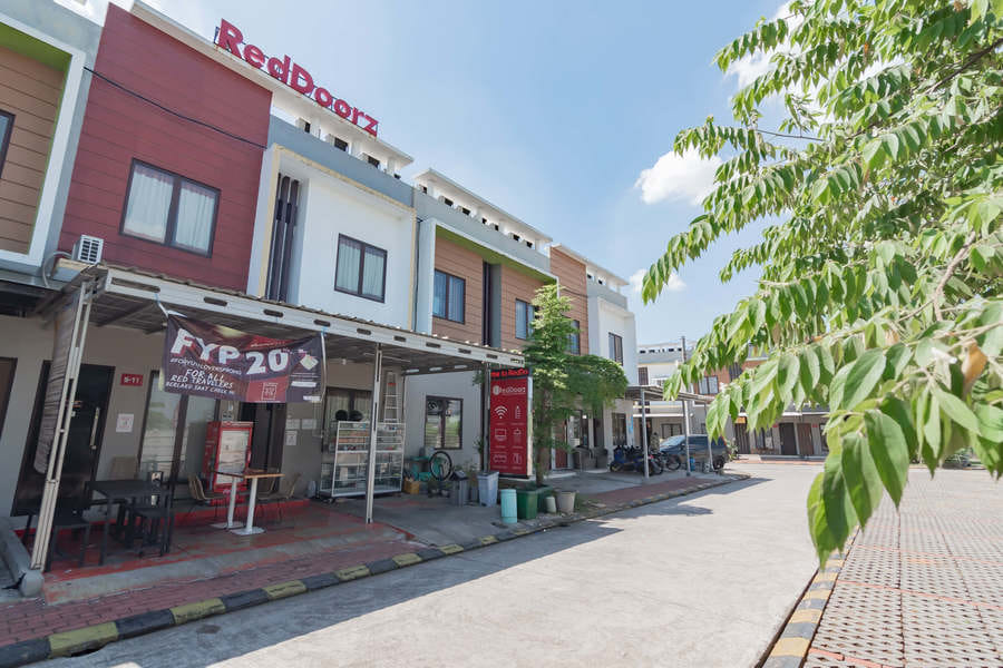 RedDoorz @ Galuh Mas