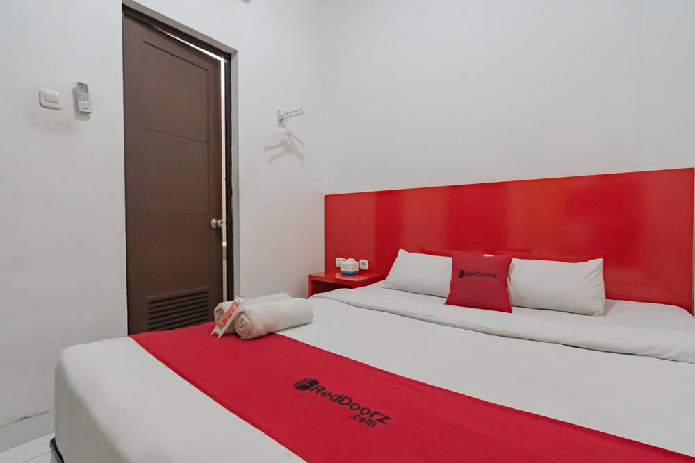 RedDoorz SALE