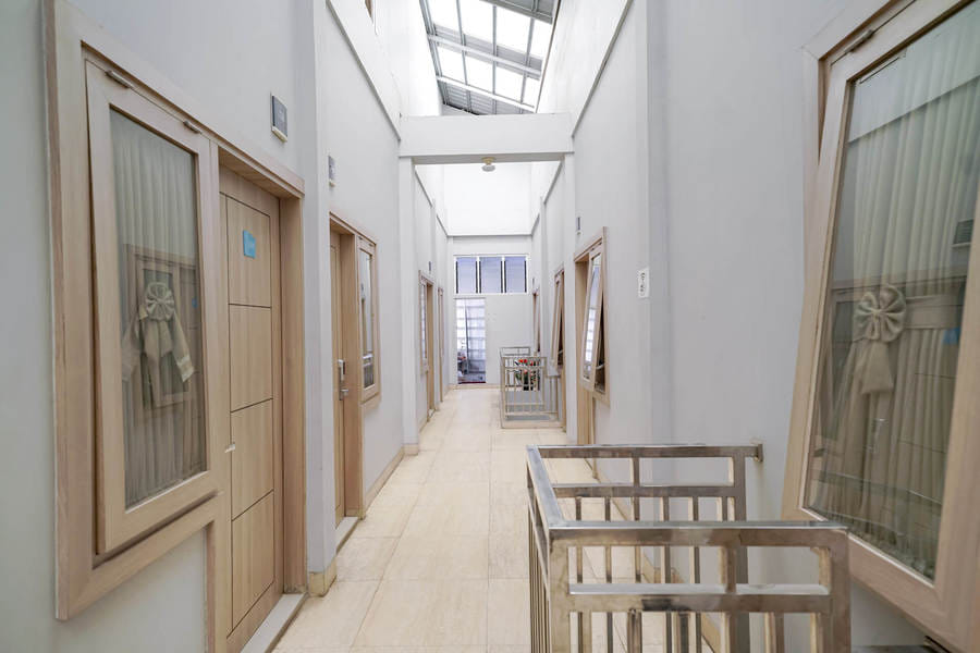 Reddoorz near Jalan Kolonel Haji Burlian Palembang