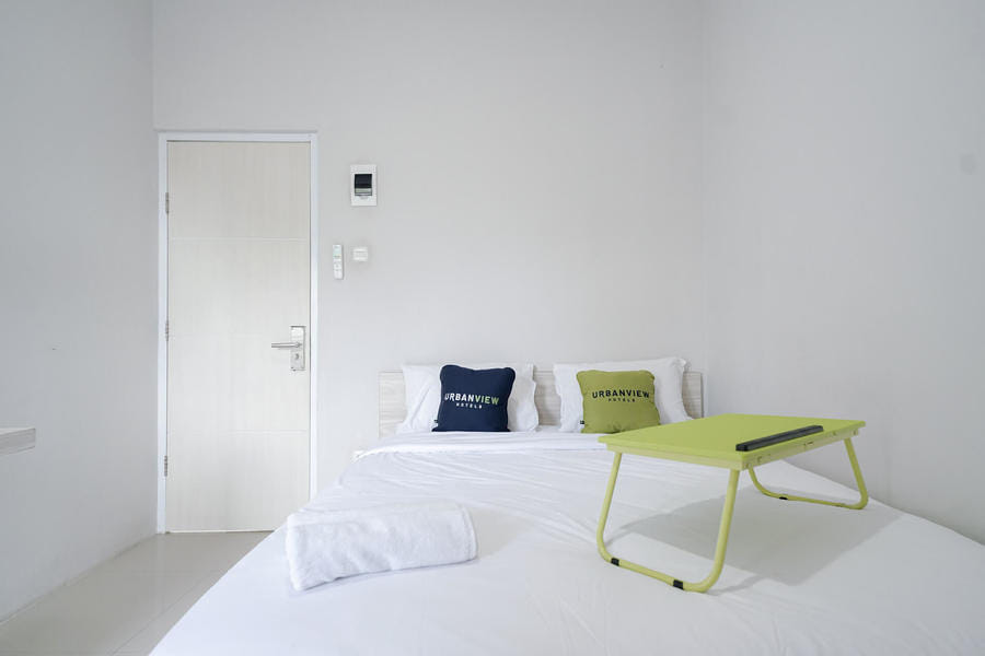Urbanview Hotel Bari Syariah Palembang by RedDoorz