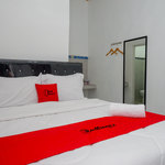 RedDoorz near Universitas Semarang 2