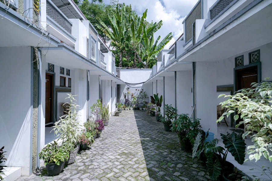 Urbanview Hotel Syariah Ratu Kuring Gisting