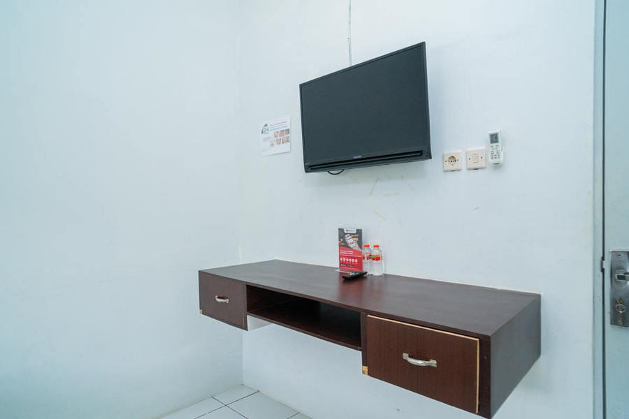 RedDoorz near Universitas Palangkaraya 2