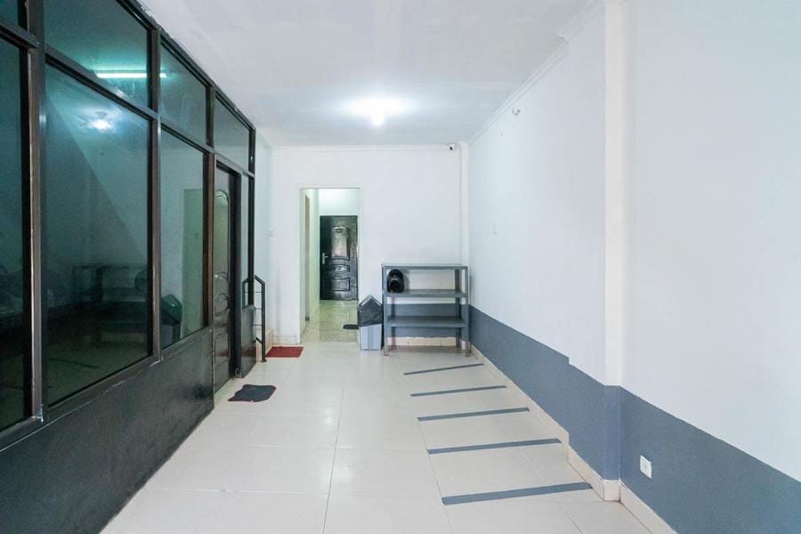 RedDoorz @ Aralia Harapan Indah