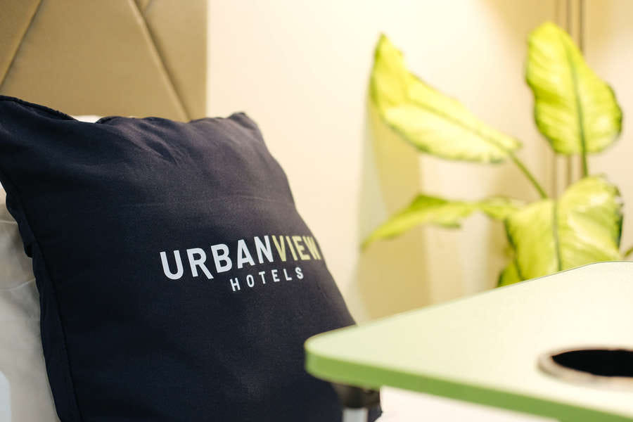 UrbanView @ Lacson Street Bacolod City by RedDoorz