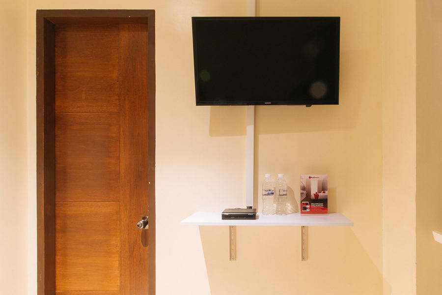 RedDoorz @ Laiya Vivo Hotel Batangas