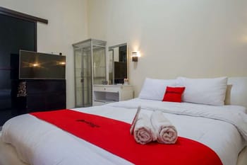 RedDoorz Syariah near Pasar Godong Grobogan