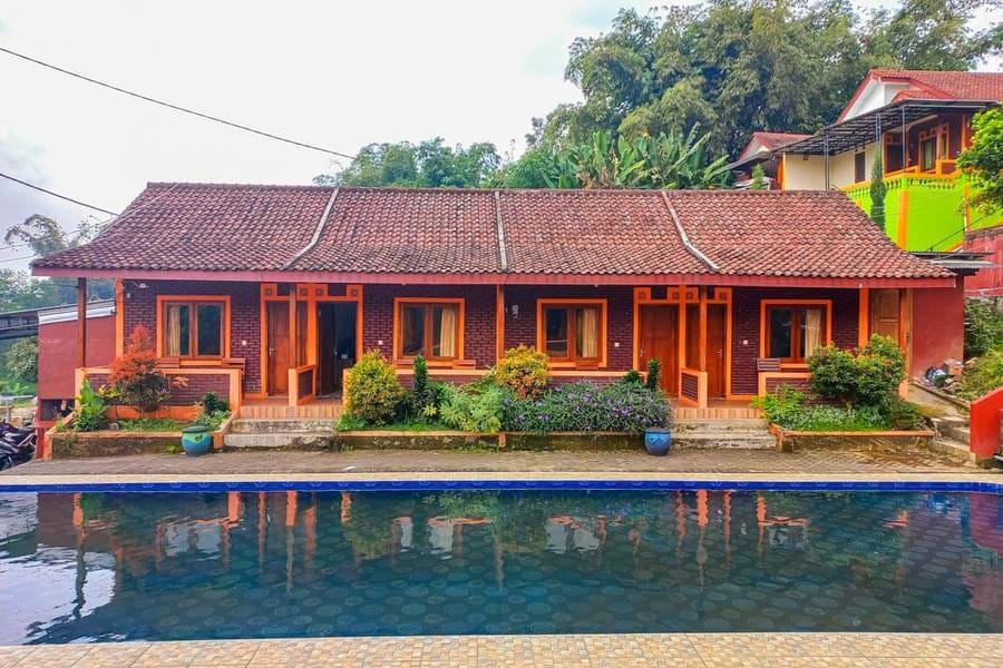 Villa Kampoeng City Pacet RedPartner