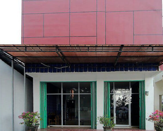 RedDoorz Syariah near Universitas Bengkulu