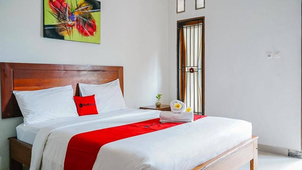 RedDoorz Room