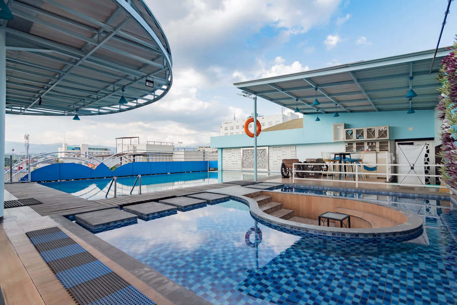 RedDoorz Premium near Bandung Station