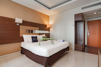 Urbanview Hotel Newton Riau Bandung