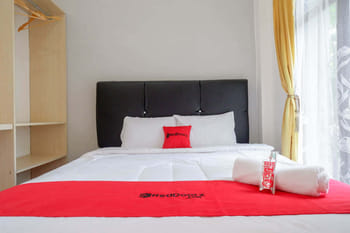 RedDoorz @ Kratonan Solo