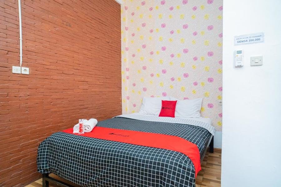 RedDoorz syariah @ Selomangleng Kediri