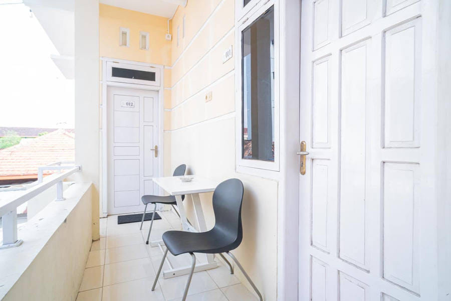 RedDoorz Syariah @ Aura Homestay