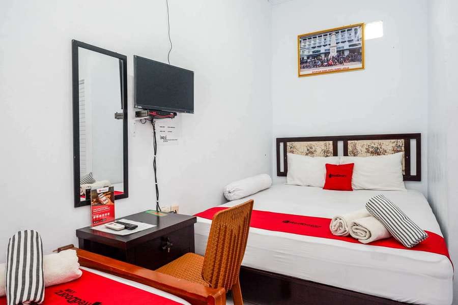 RedDoorz Syariah near Alun Alun Balai Kota Tegal