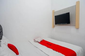 RedDoorz Syariah near Alun Alun Kajen