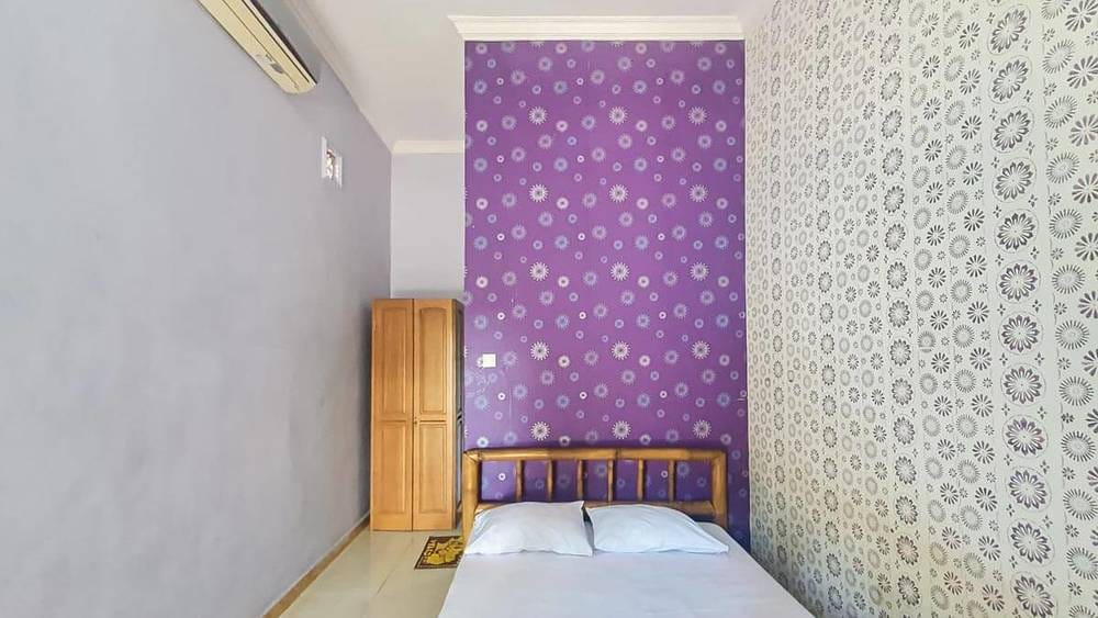 RedDoorz Room