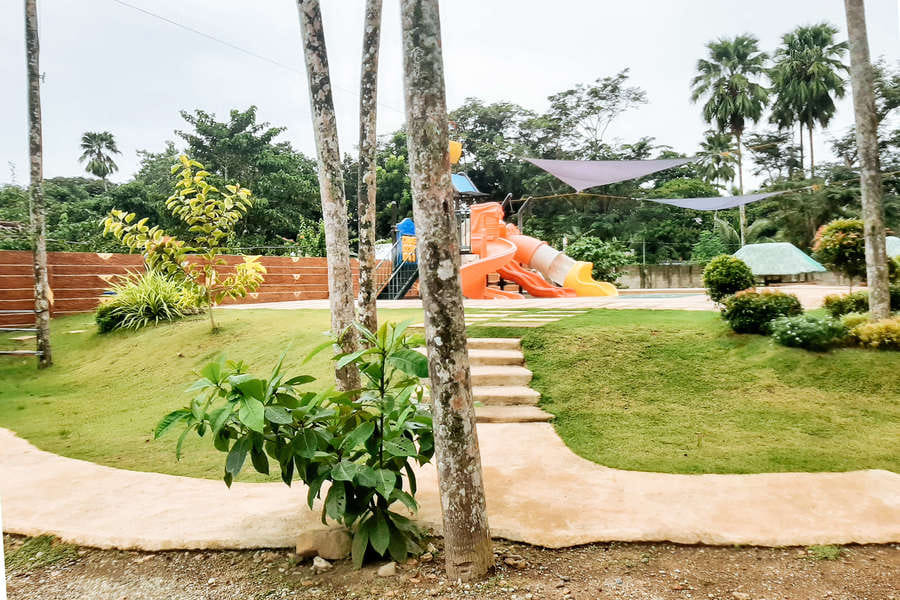 RedDoorz @ Lazarian Hotel and Resort Cagayan Valley