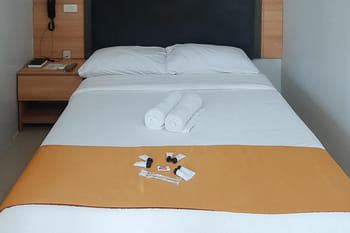 RedDoorz @ Lazarian Hotel and Resort Cagayan Valley