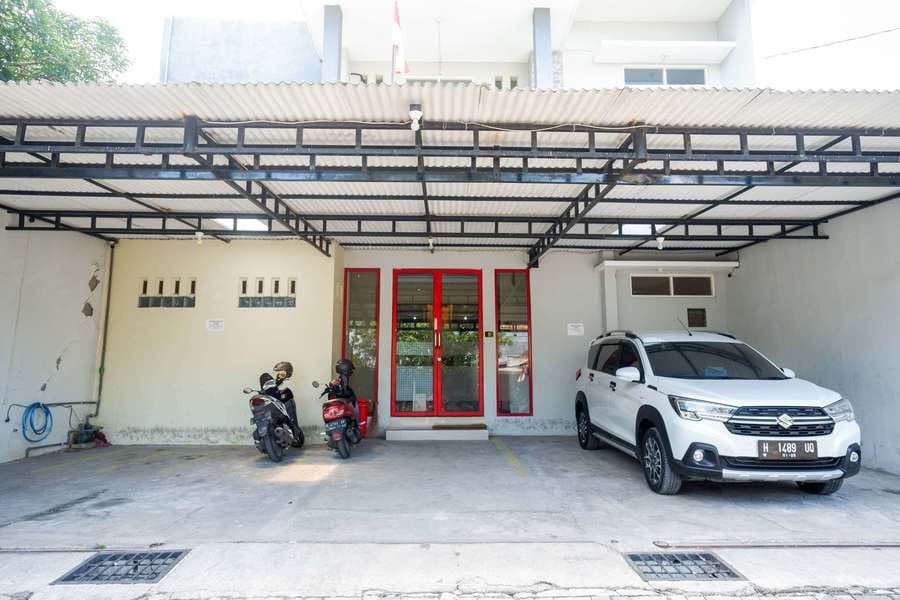 RedDoorz near Bandara Ahmad Yani Semarang
